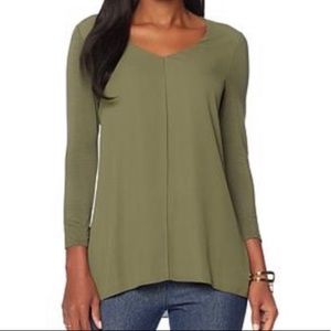 *NWT* Lysse Linden mixed Media Top